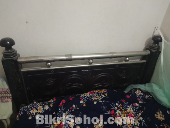 ডাবল বেড বিক্রয় করা হবে।